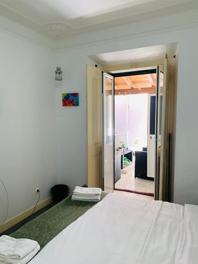 Отель Sao Lazaro Bhuiyan Family Host Лиссабон Экстерьер фото
